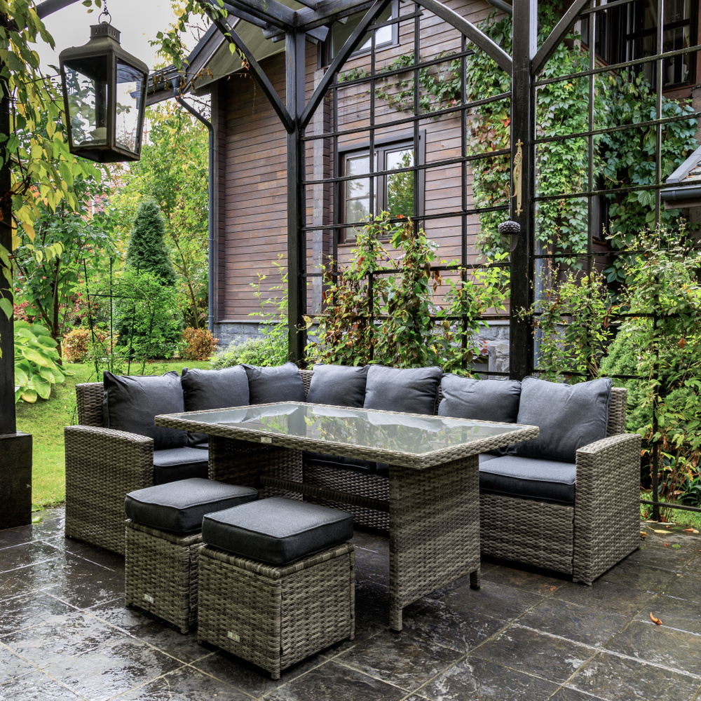 Elegant custom built-in bookshelf with integrated lighting in luxury living room